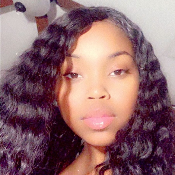 Meet your Posher, Isis - Picture 1 of 1